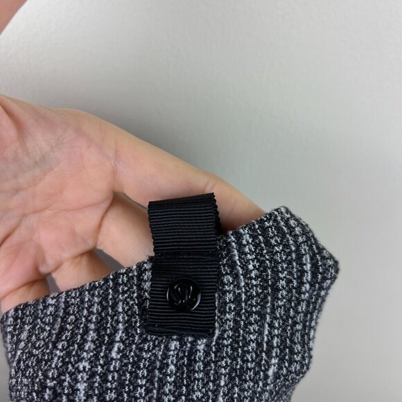 Lululemon Coco Pique Black White Snap Button Vinyasa Scarf - Picture 4 of 5